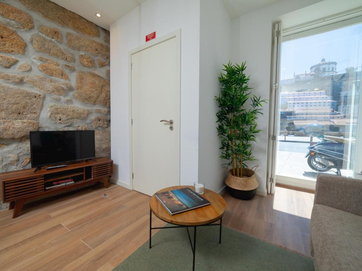 Ponte D Luis I Apartments Порто Екстериор снимка